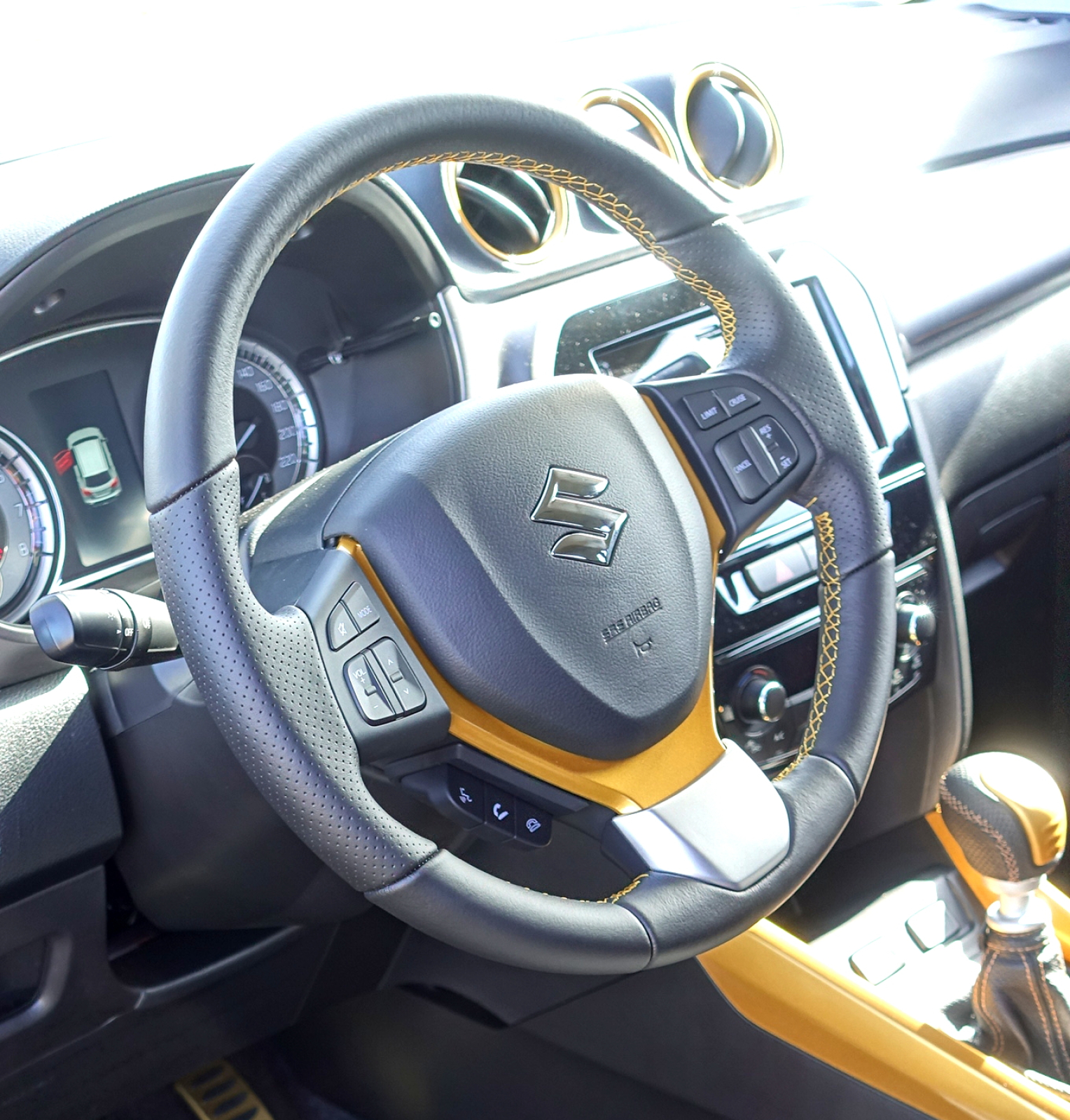 Yellow Coloured Steering Wheel Trim for the SUZUKI VITARA